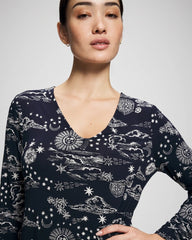 COSMIC BALLET NAVY - Long-Sleeve Sleepshirt