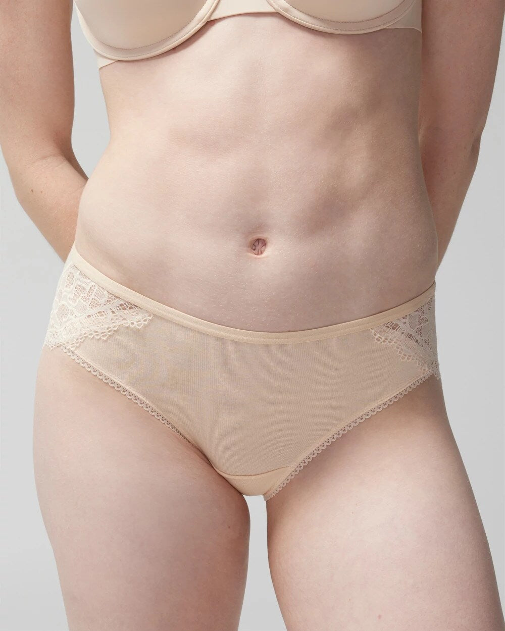 PALE SAND - Hipster Panty with Enchanting Lace