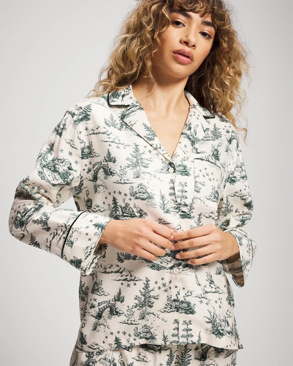 ENCHANTED TOILE GREEN - Long-Sleeve Notch Collar Pajama Top