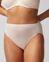PALE SAND - High-Leg Panty