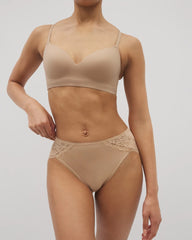 WARM AMBER - High-Leg Panty with Enchanting Lace