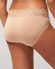 WARM AMBER - High-Leg Panty with Enchanting Lace