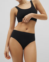 BLACK - Seamless Rib High-Leg Panty