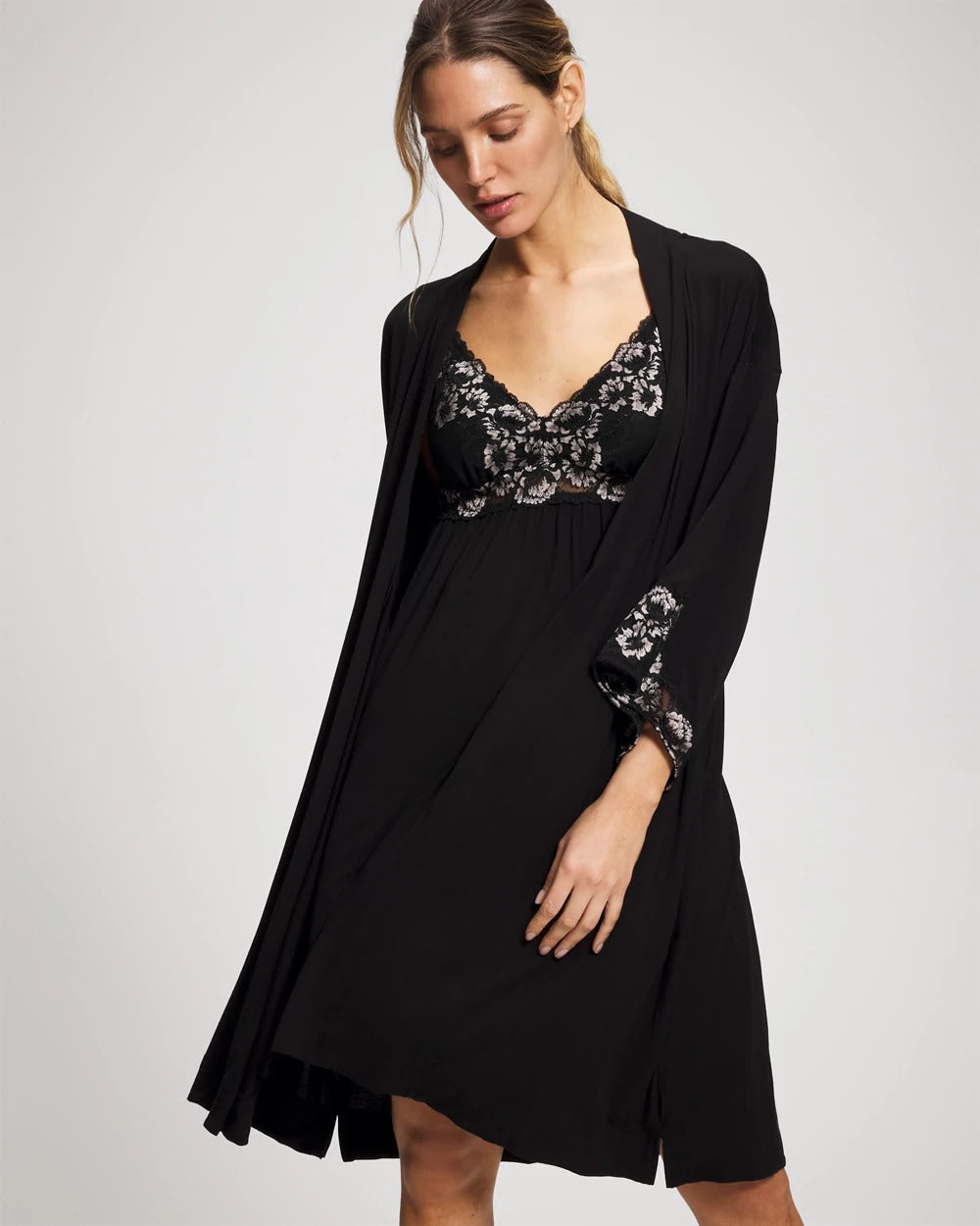 BLACK - Lace Robe