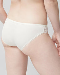 IVORY - Bikini Panty with Enchanting Lace