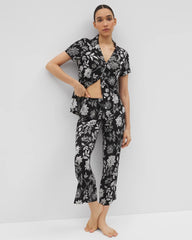 MEANDERING GARDEN BLACK - Cropped Pajama Pants