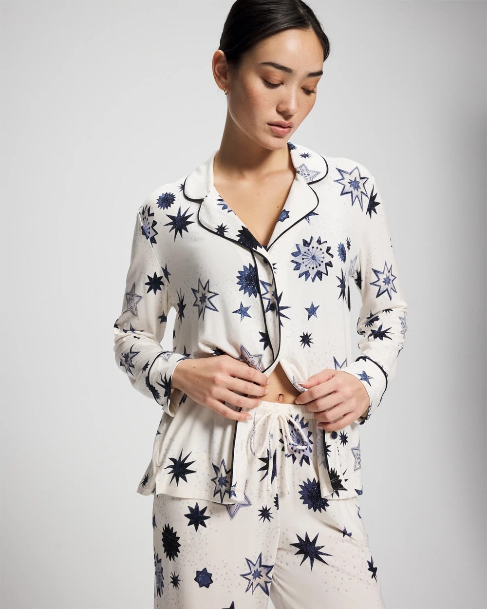 CELESTIAL CHARMS CHAMP - Cool Nights Long Sleeve Notch Collar with Piped Placket Pajama Top