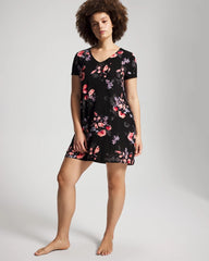 FLORAL DREAMS BLACK - Short Sleeve Sleepshirt