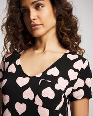 MANDALA HEARTS BLACK - Short Sleeve Long Sleepshirt