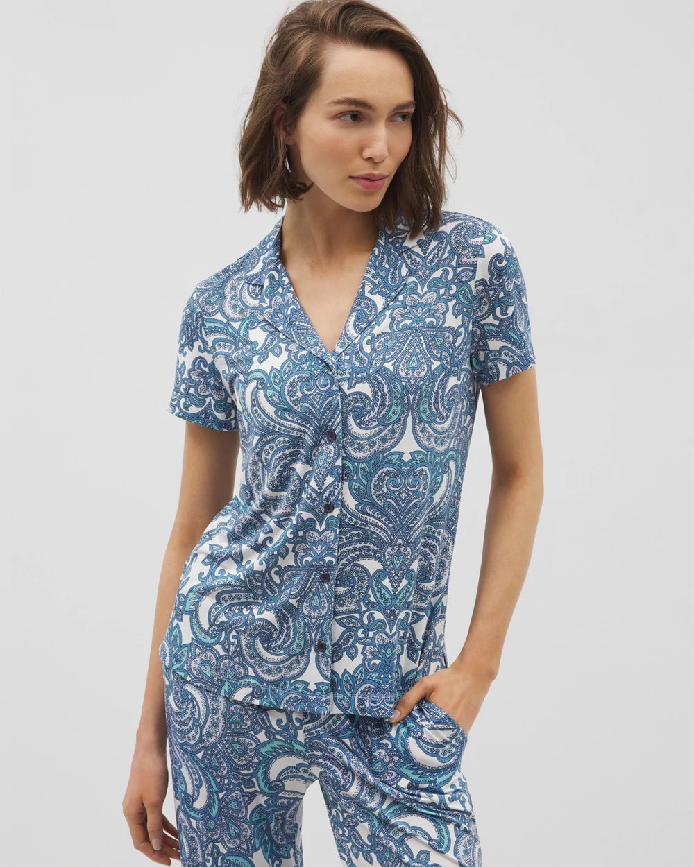 SHOW OFF PAISLEY COCONUT - Short Sleeve Notch Collar Pajama Top