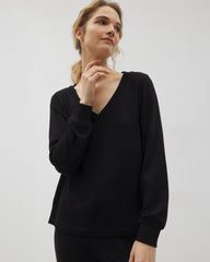 BLACK - Long-Sleeve V-Neck Pajama Top