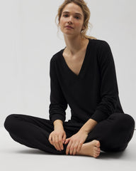 BLACK - Long-Sleeve V-Neck Pajama Top