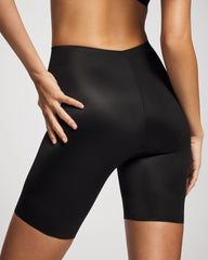 BLACK - Mid Level Cooling High Waisted Short