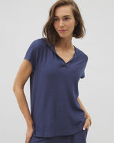 LUNAR TIDE - Crinkle Knit Short Sleeve V-Neck Hoodie