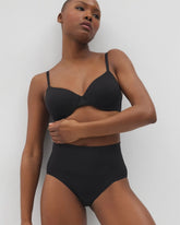 BLACK - Mid-Level Shaping Seamless Brief