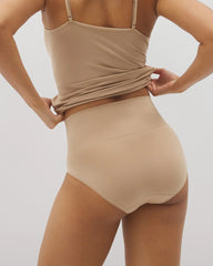 WARM AMBER - Mid-Level Shaping Seamless Brief