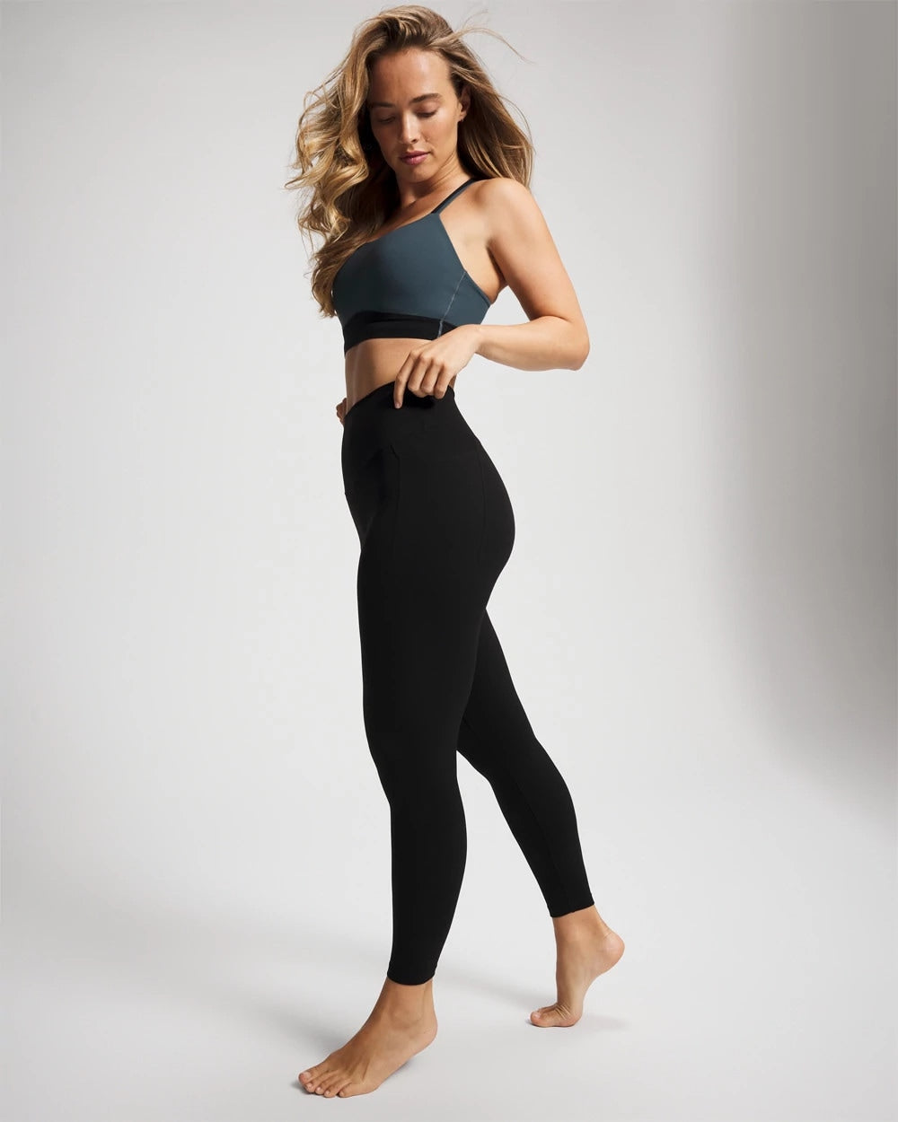 PETROL/BLACK - Racerback Yoga Bra