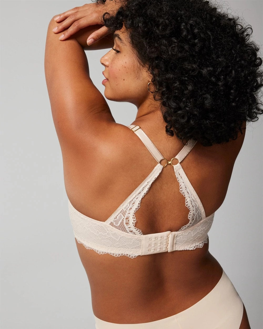 PALE SAND - Push-Up Plunge Bra with Lace