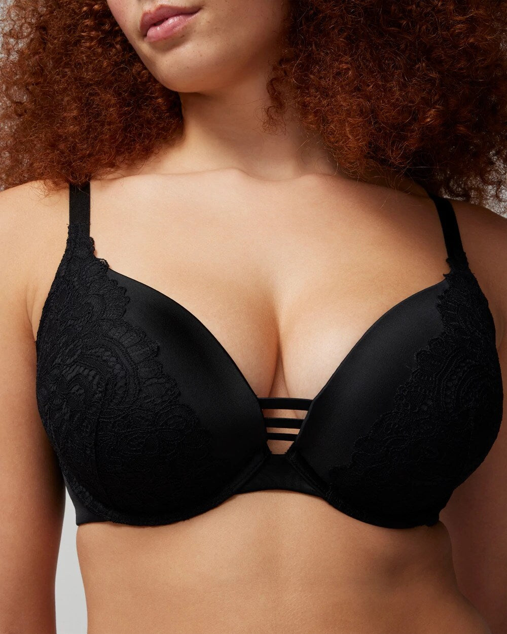 BLACK - Push-up Plunge Bra with Lace