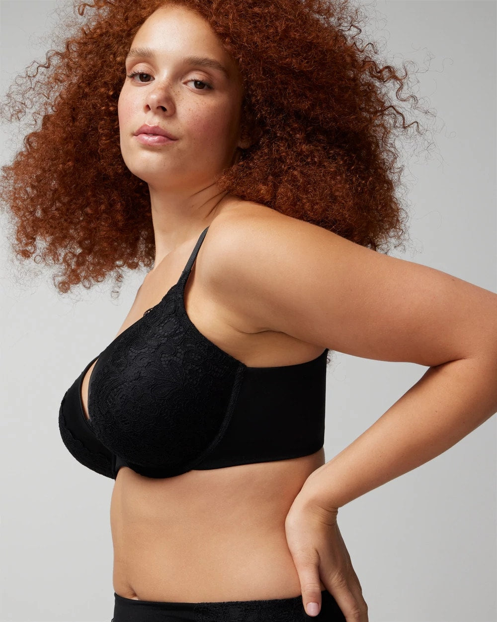 BLACK - Push-up Plunge Bra with Lace
