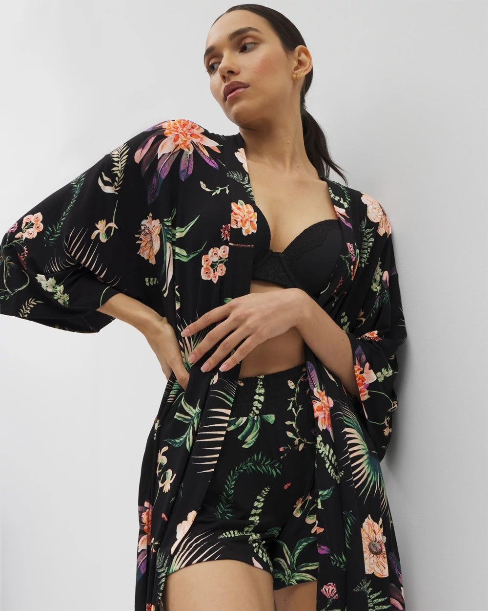 PARADISE PLUMES BLACK - Short Robe
