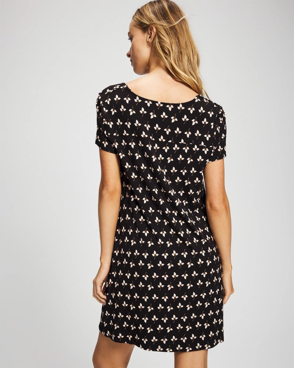 PEACEFUL PETALS BLACK - Short Sleeve Scoop Neck Sleepshirt