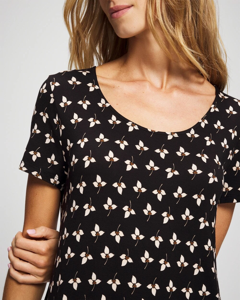 PEACEFUL PETALS BLACK - Short Sleeve Scoop Neck Sleepshirt
