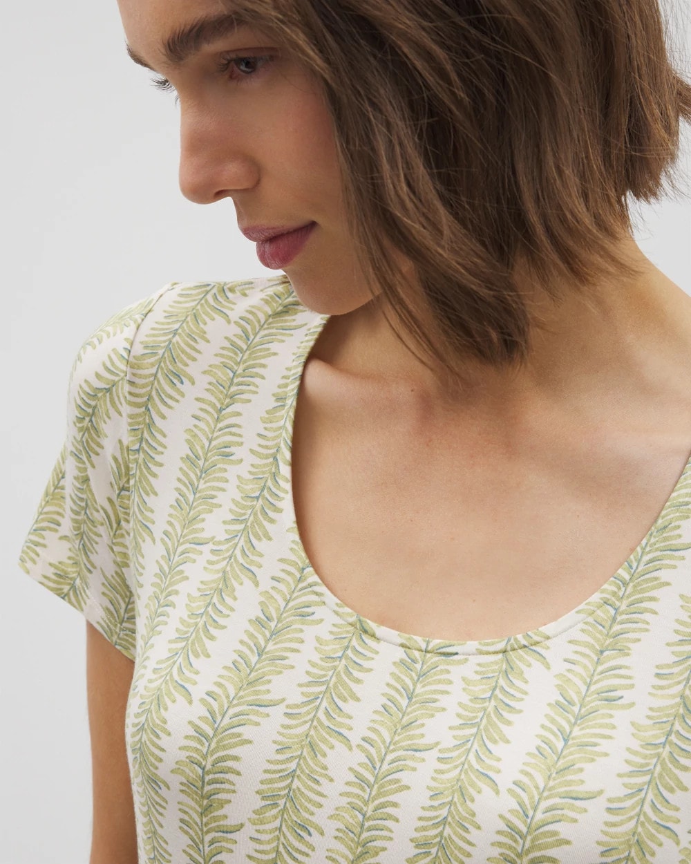 CHILL STRIPE CHAMPAGNE - Short Sleeve Scoop Neck Sleepshirt