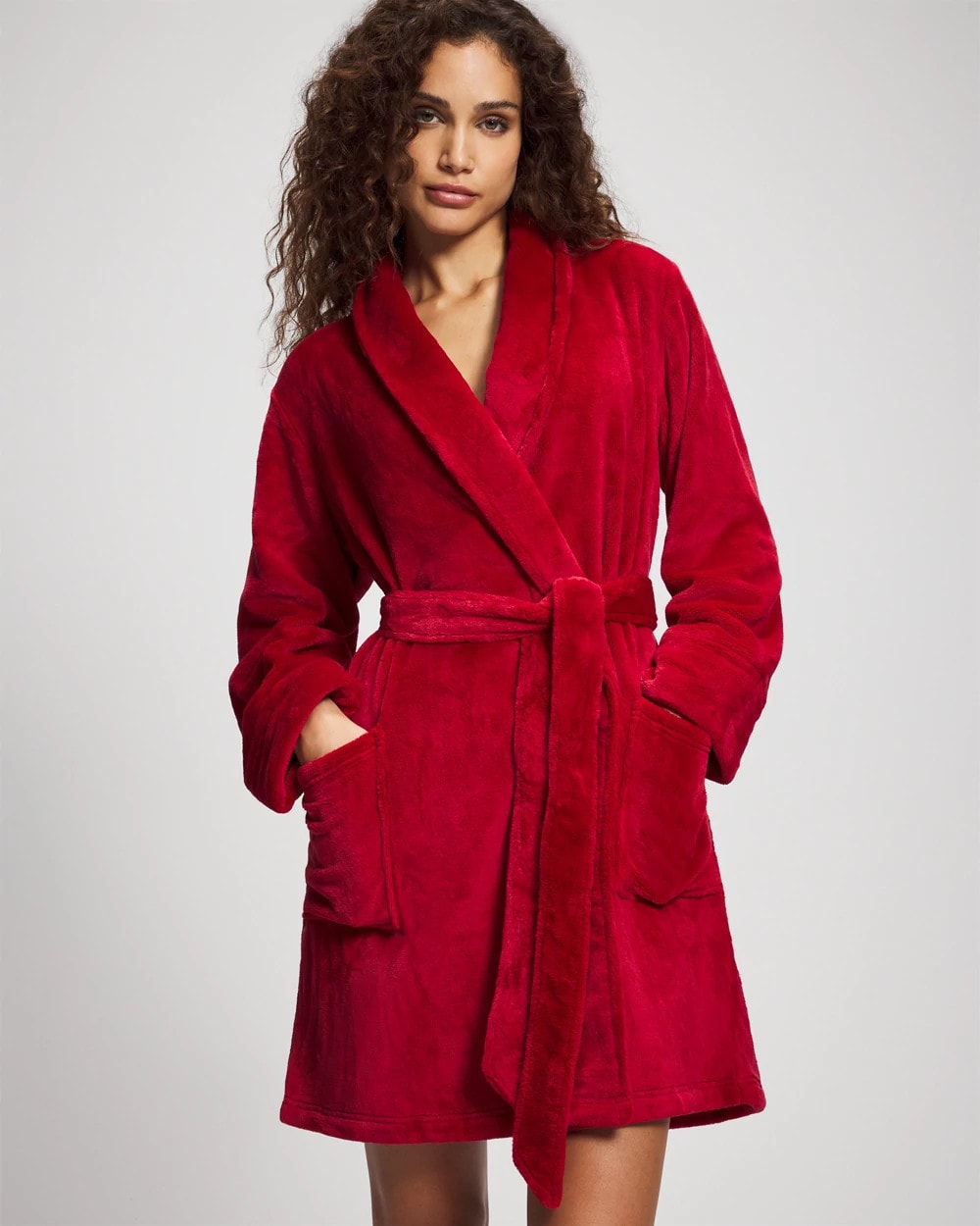 PAINT THE TOWN RED - Plush Short Robe