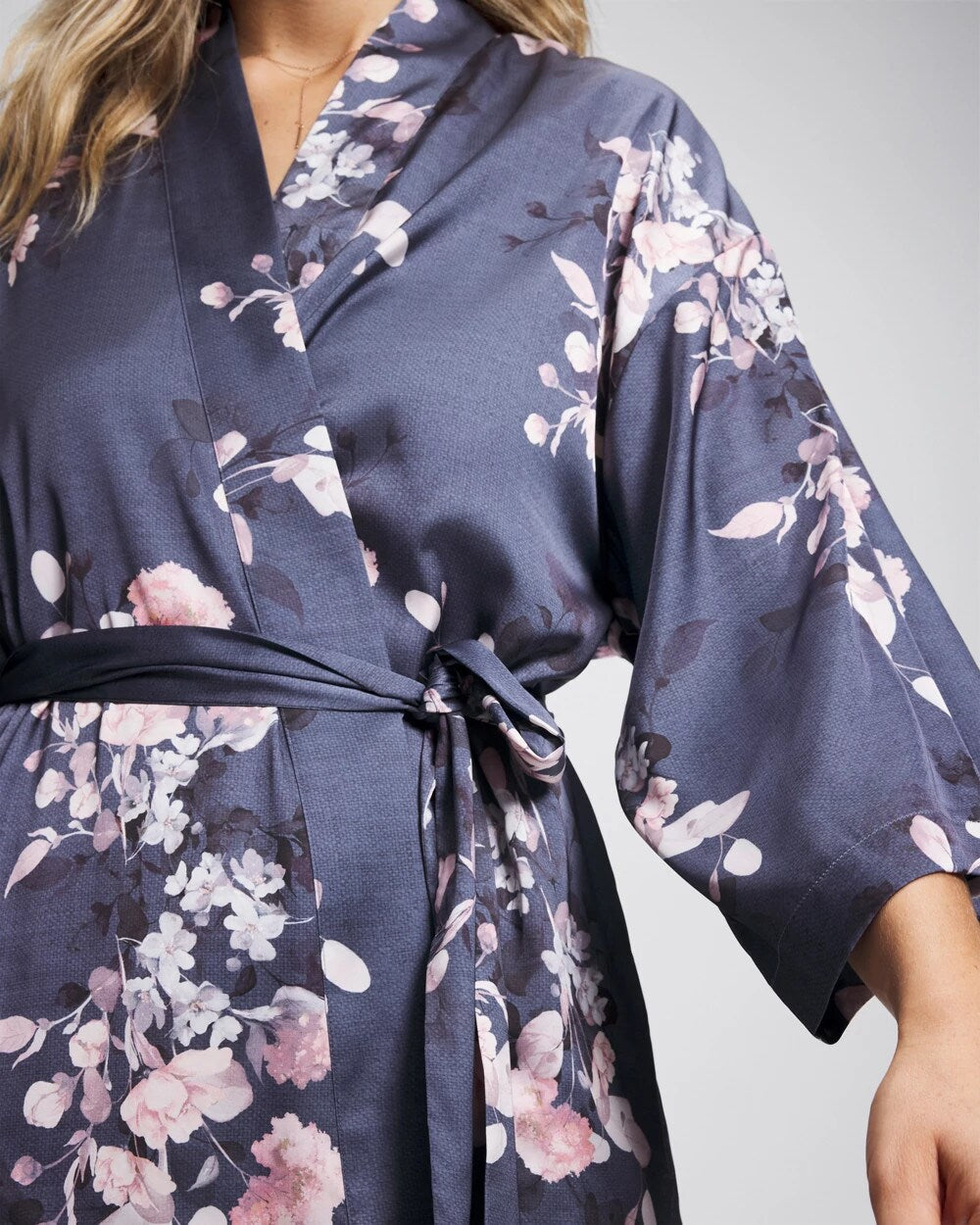 FLORAL DREAMS GRAY - Short Robe