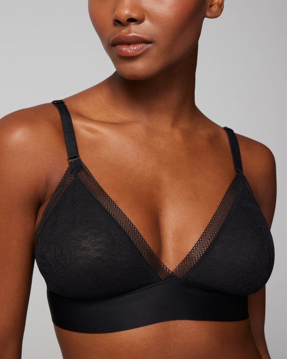 BLACK - Triangle Bralette with Lace