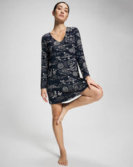 COSMIC BALLET NAVY - Long-Sleeve Sleepshirt