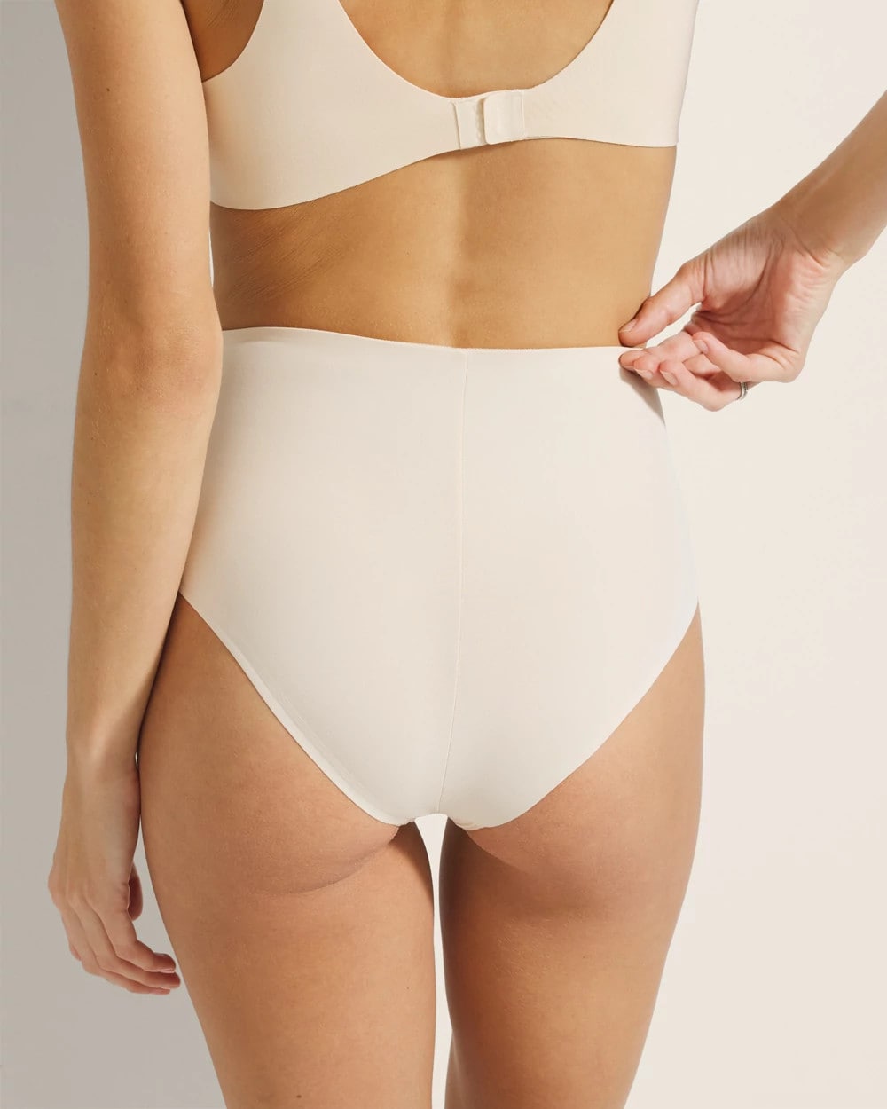 PALE SAND - High-Waist Cheeky Panty