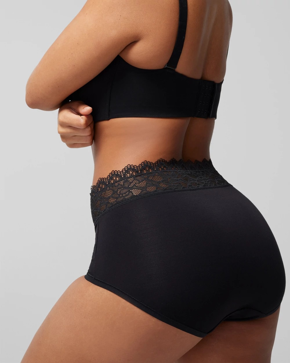 BLACK - Brief Panty with Enchanting Lace