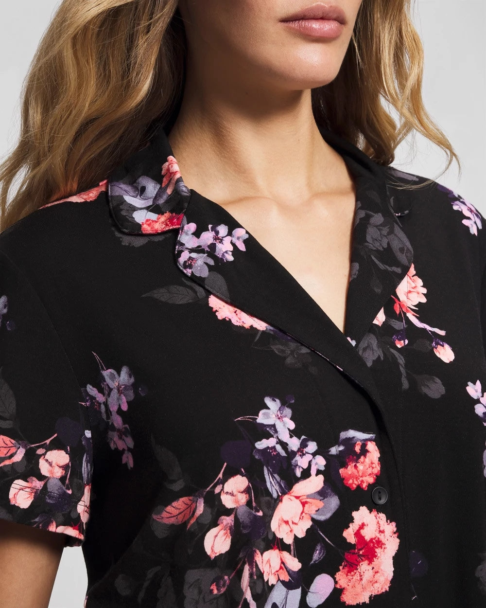FLORAL DREAMS BLACK - Short Sleeve Notch Collar Pajama Top