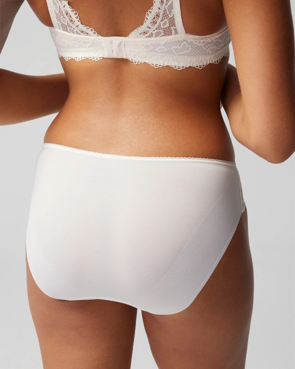 IVORY - Hipster Panty with Lace