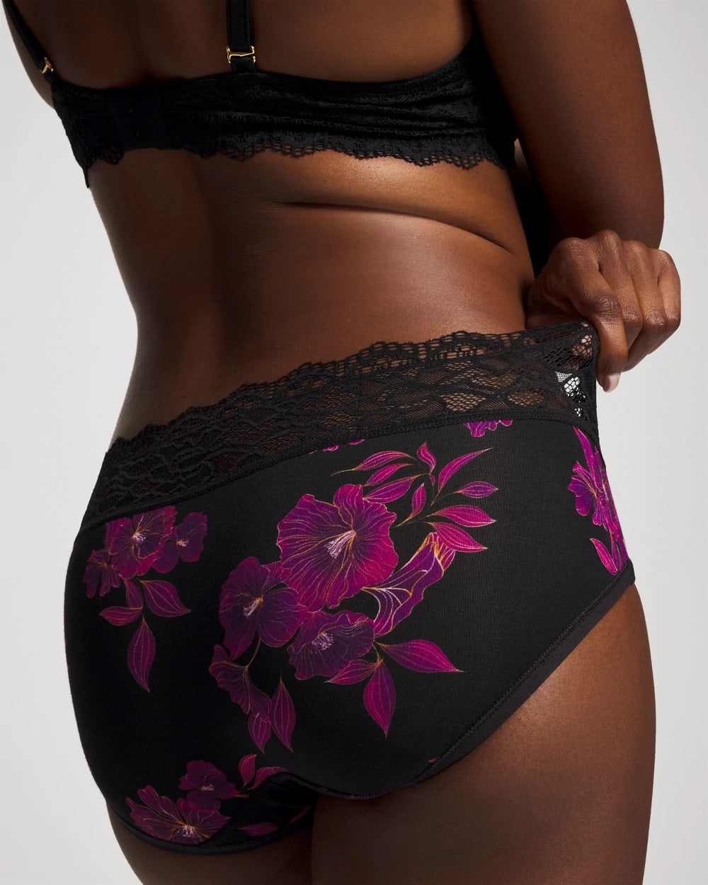GILDED BLOOMS MAGENTA M - Hipster Panty with Enchanting Lace