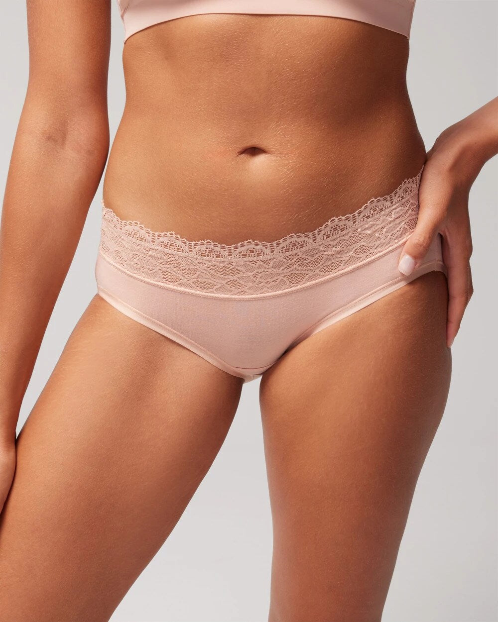 HUSH - Hipster Panty with Enchanting Lace