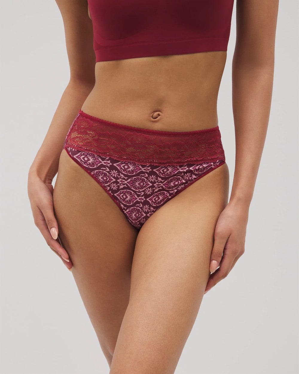 PLENTIFUL PIECES KISS - Edge High-Leg Panty with Lace