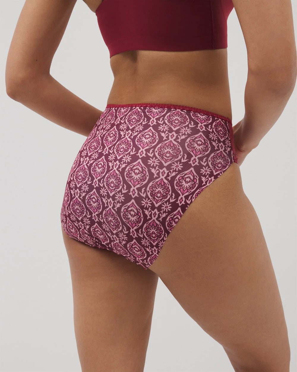 PLENTIFUL PIECES KISS - Edge High-Leg Panty with Lace