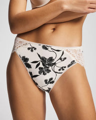 REFLECTION BLOOMS M CHAMP - High-Leg Panty with Enchanting Lace