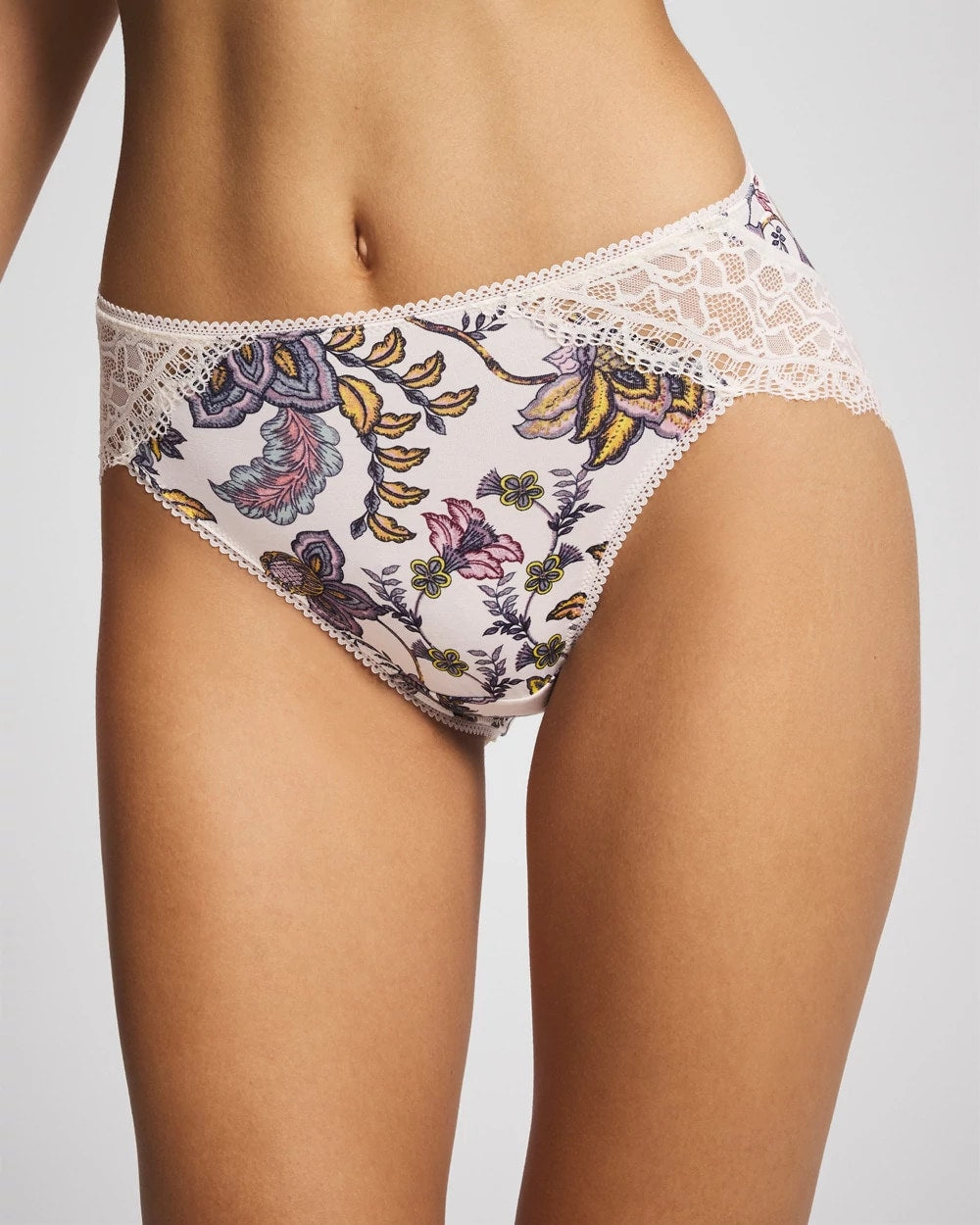 PAISLEY SPLENDOR M CHAMP - High-Leg Panty with Enchanting Lace