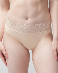 PALE SAND - High-Leg Panty with Enchanting Lace