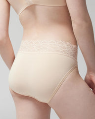 PALE SAND - High-Leg Panty with Enchanting Lace