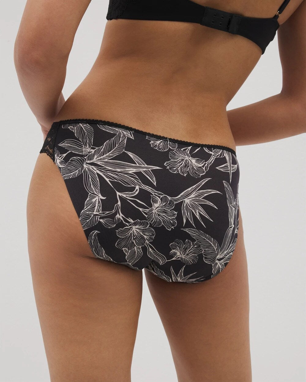PLUMERIA BLOOMS BLK CH - Edge Bikini Panty with Lace