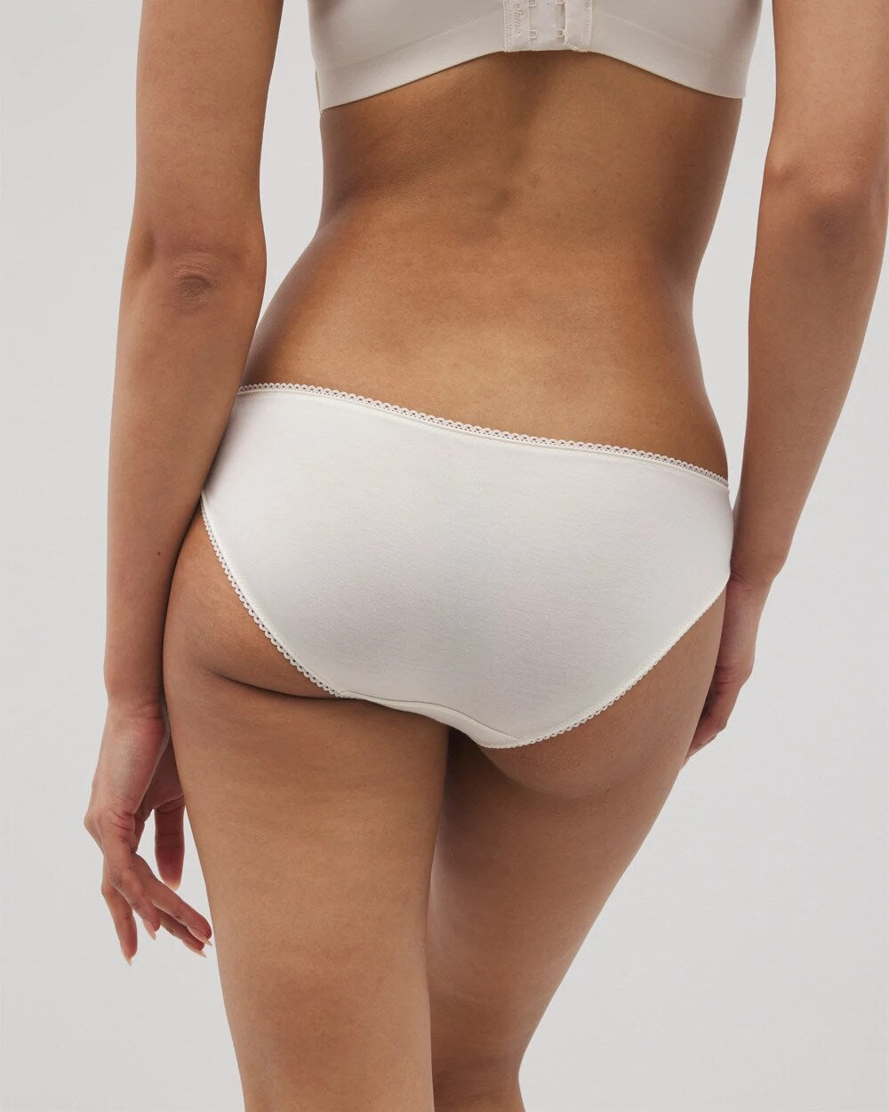 IVORY - Bikini Panty with Lace
