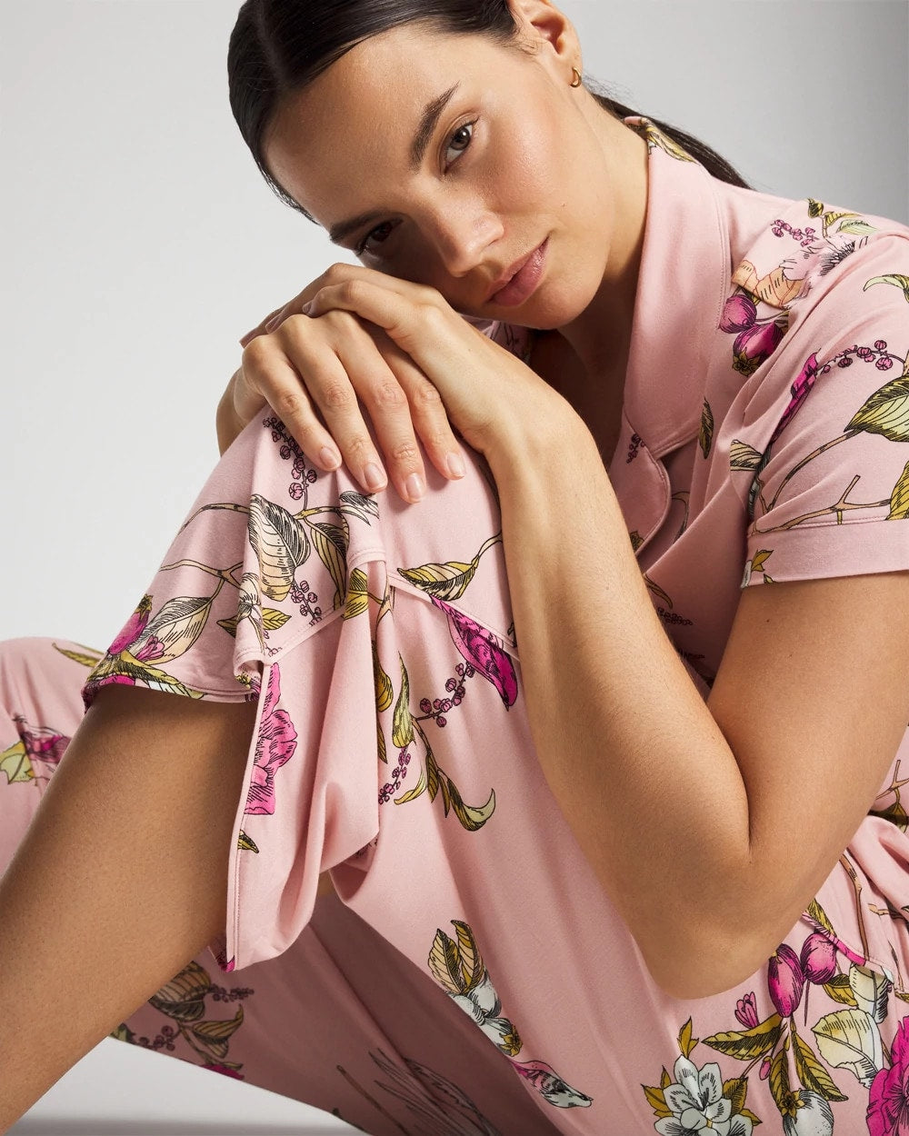 FEATHERED FANCY PINK - Piped Crop Pajama Pant