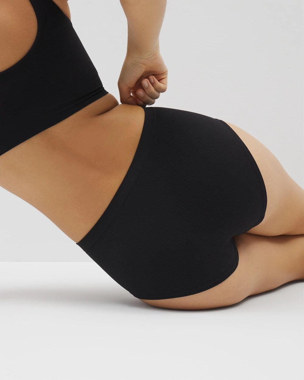 BLACK - Seamless Rib Boyshort Panty