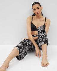 MEANDERING GARDEN BLACK - Cropped Pajama Pants