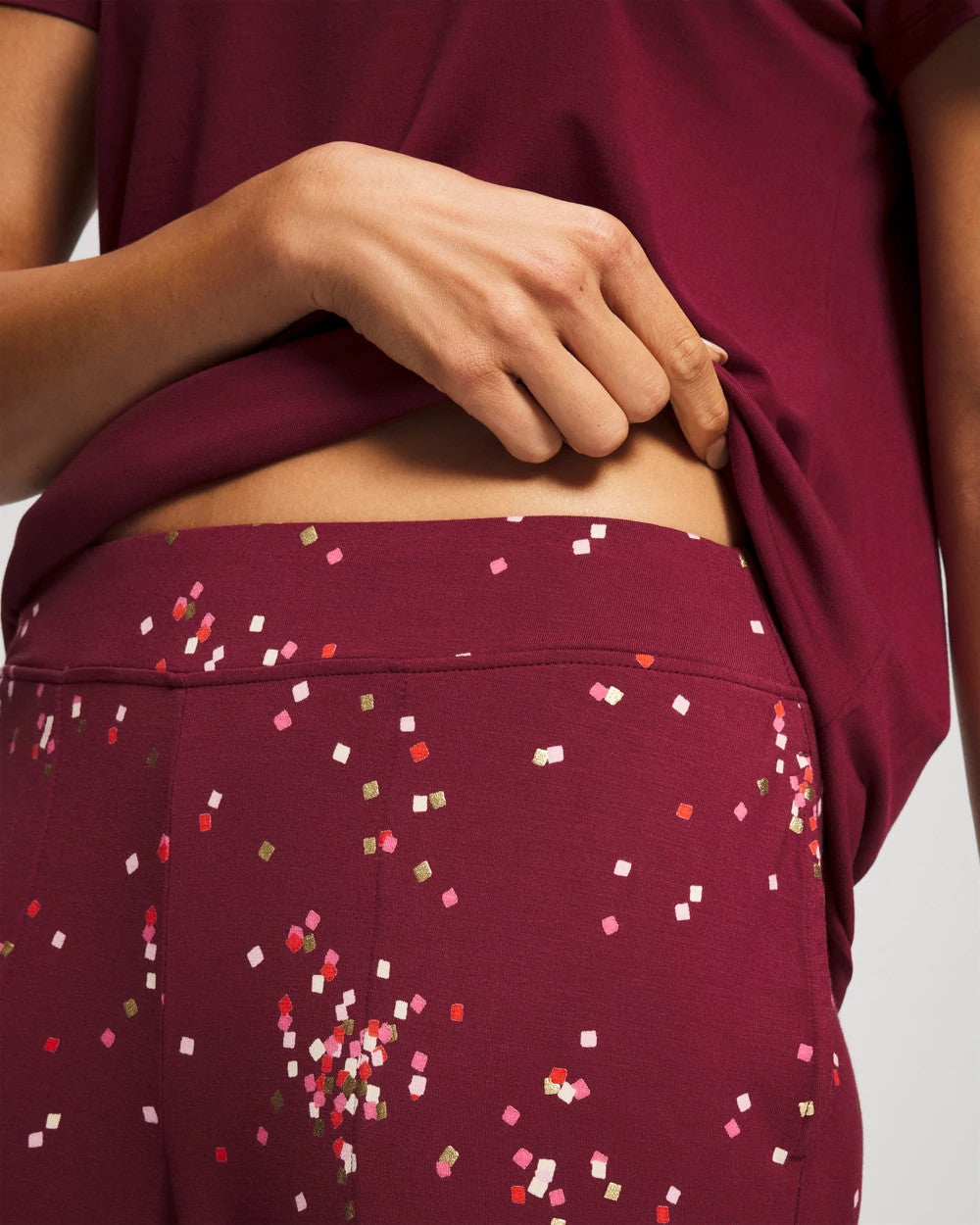 SCATTERED SQUARES VP/FOIL - Packaged Short-Sleeve Pant Pajama Set